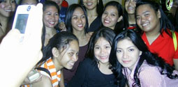 Angel Locsin Pictures with the Fans